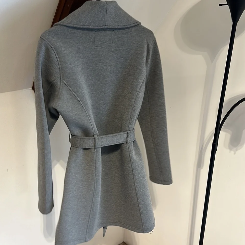 Steve Madden Women’s Belted Gray Winter Jacket size M - Picture 3 of 4